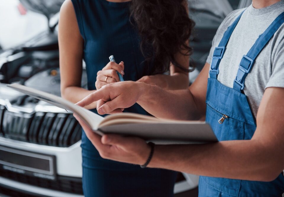 rezident v Automotive